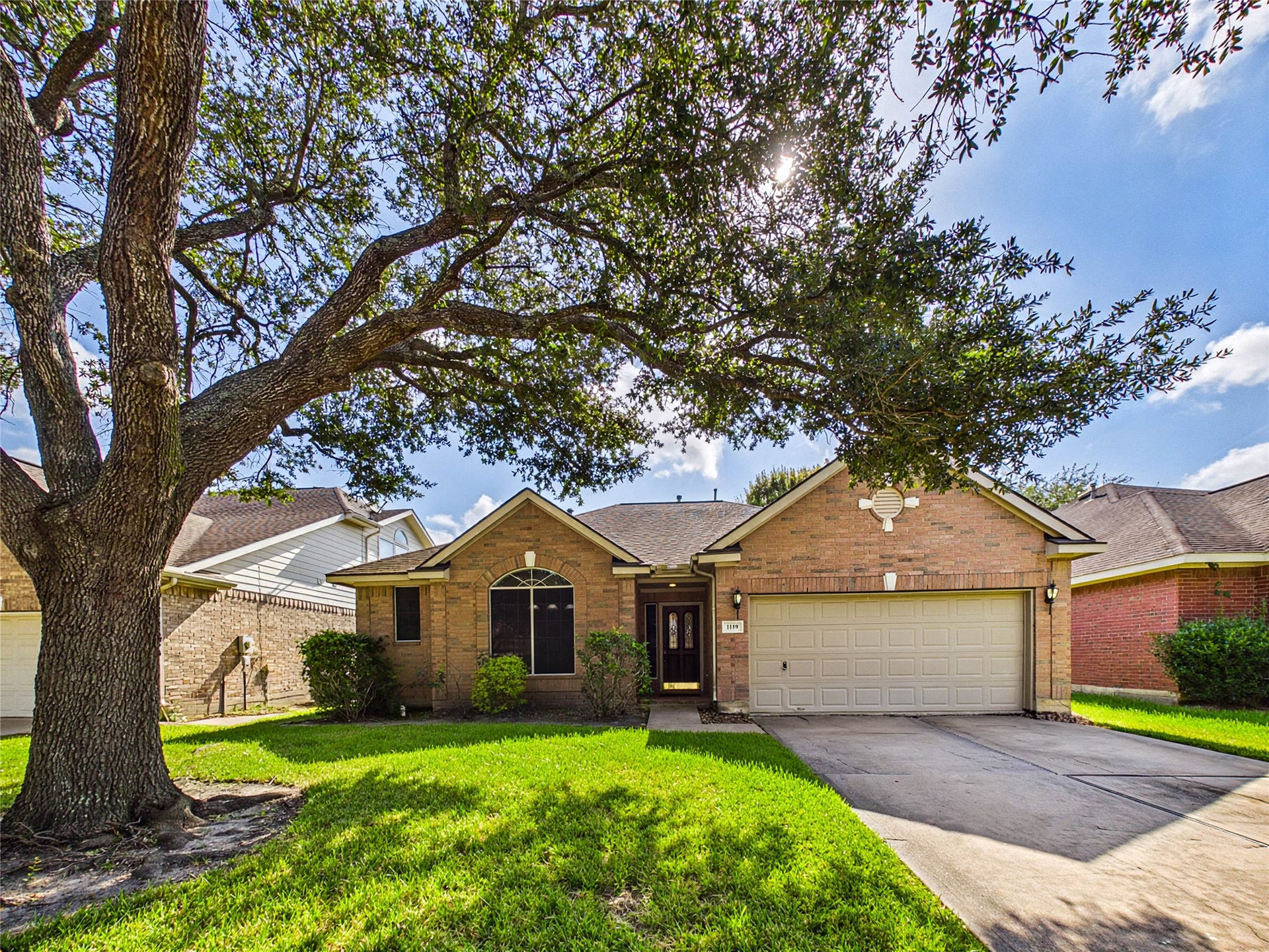 1119 Sussex Trail, Pearland, TX 77584 1119 Sussex Trail, Pearland, TX 77584