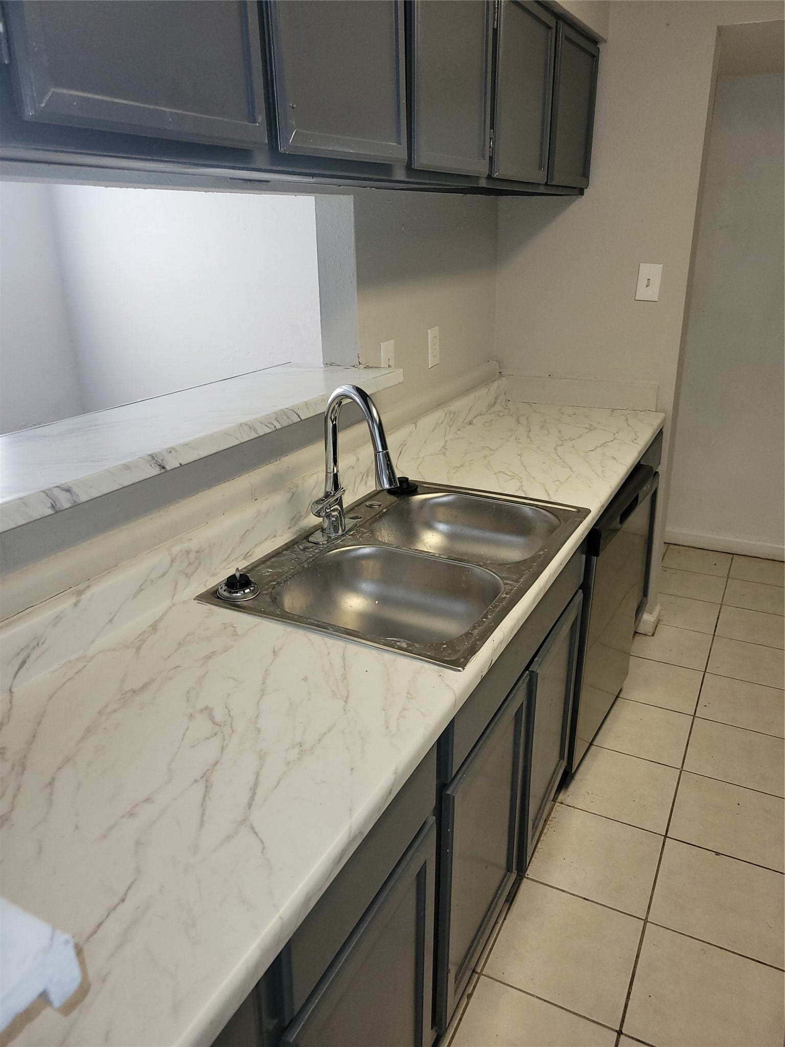2403 Kitchen