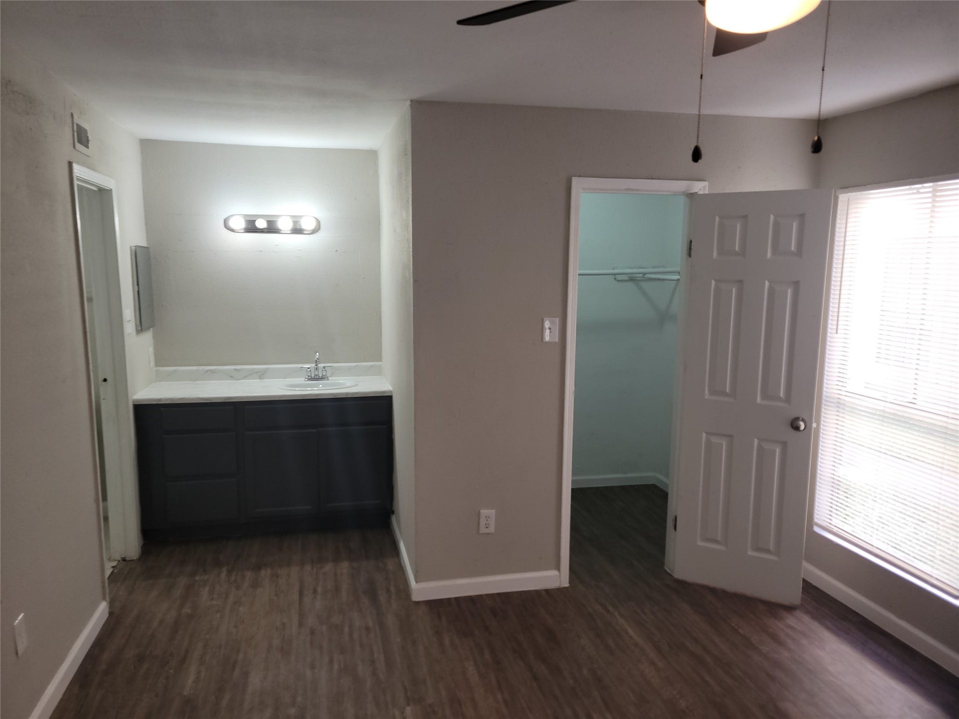 2403 Primary Bedroom