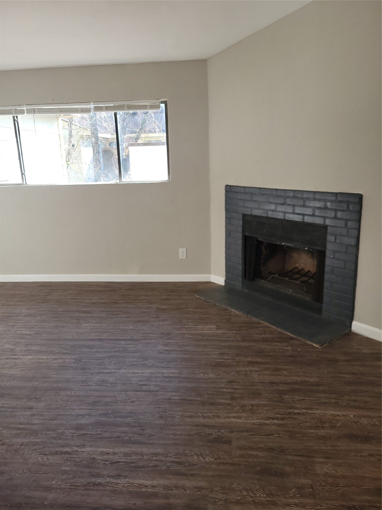 2402 Living Room