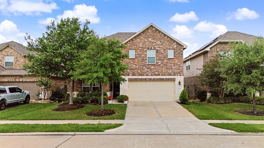 Property photo for 8819 Blue Horizon Court, Cypress, TX