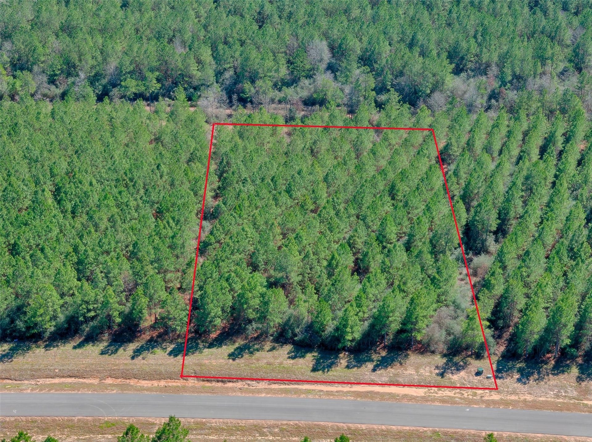 Surrounded by the beauty of Republic Grand Ranch, this 1.85-acre homesite offers room to spread out while enjoying wooded surroundings and a peaceful country atmosphere.