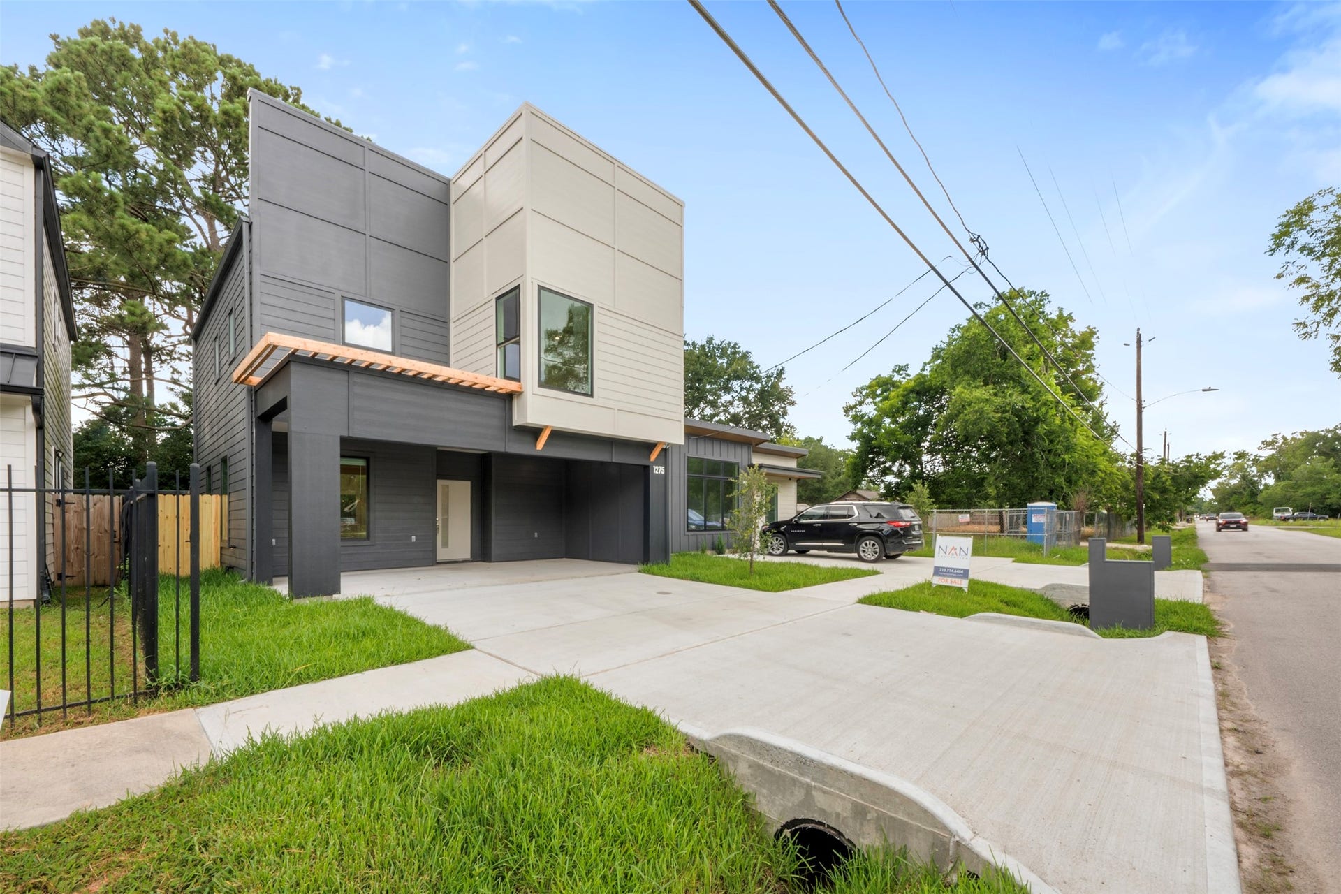 1275 Dewalt Street, Houston, TX 77088 1275 Dewalt Street, Houston, TX 77088
