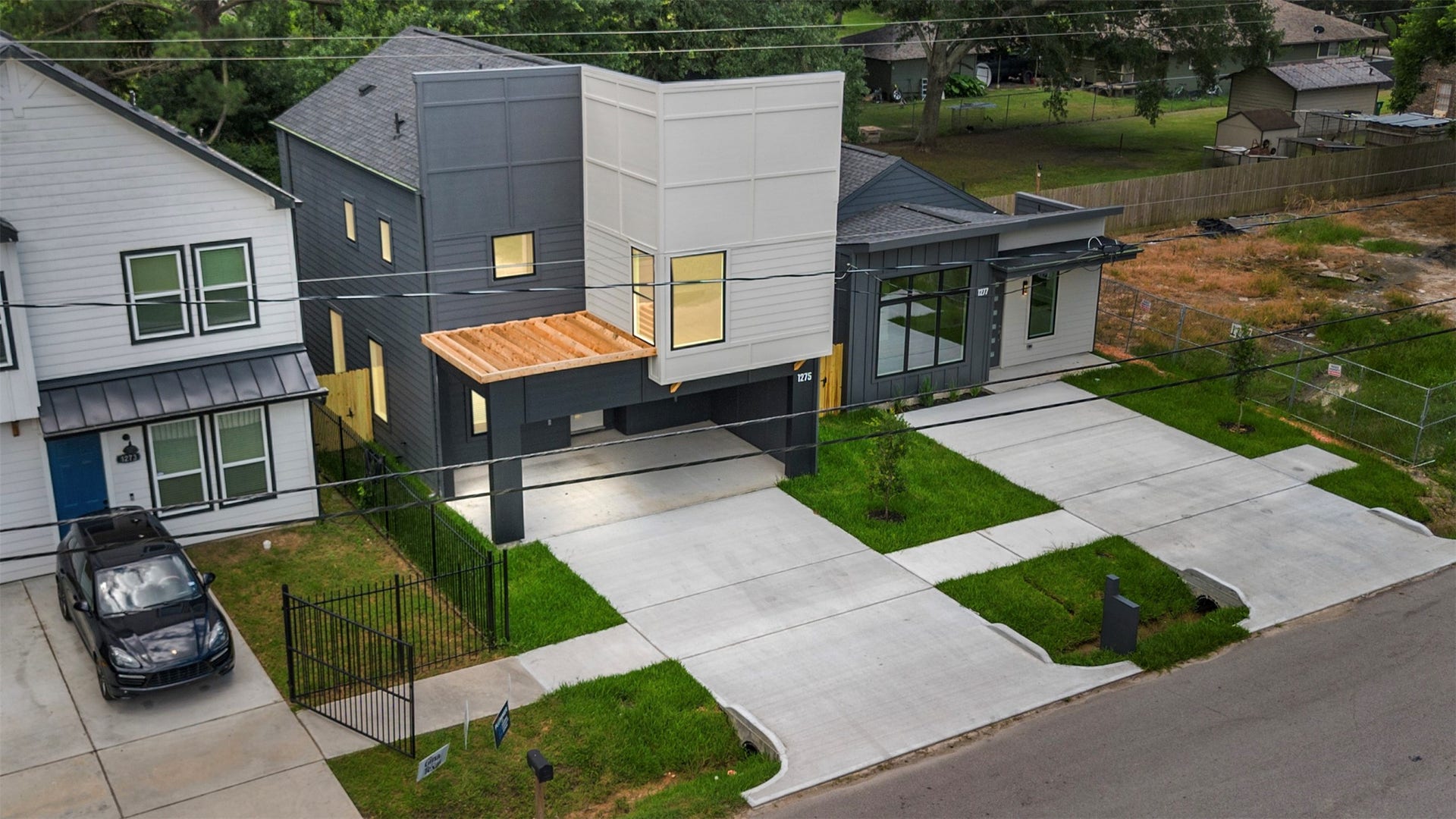 1275 Dewalt Street, Houston, TX 77088 1275 Dewalt Street, Houston, TX 77088