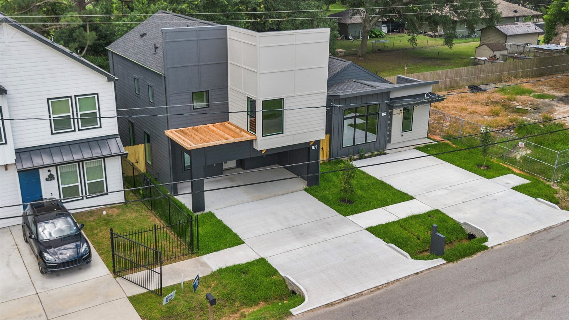 1275 Dewalt Street, Houston, TX 77088 1275 Dewalt Street, Houston, TX 77088