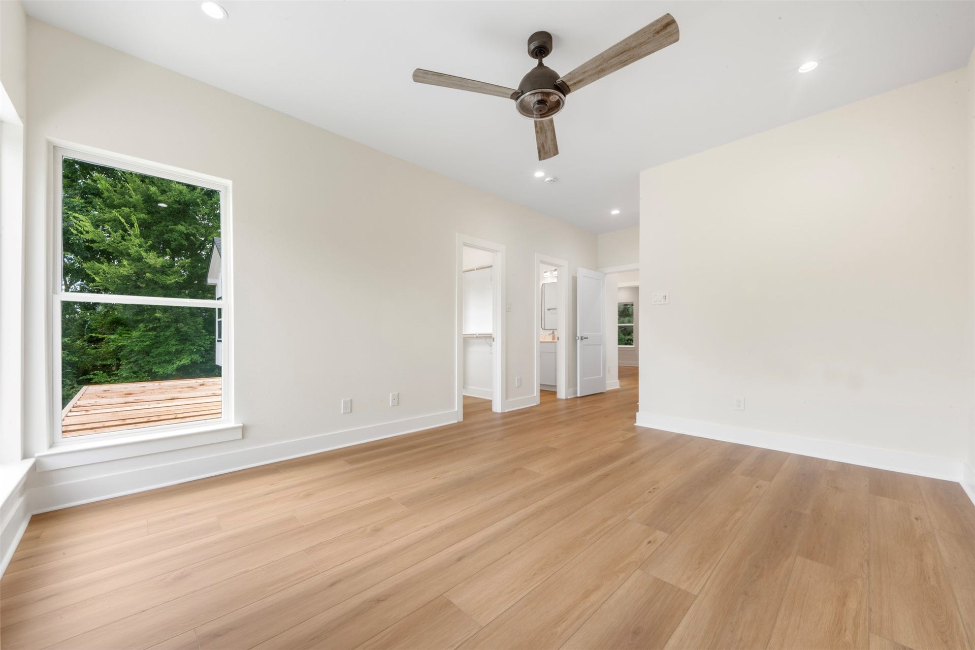 1275 Dewalt Street, Houston, TX 77088 1275 Dewalt Street, Houston, TX 77088