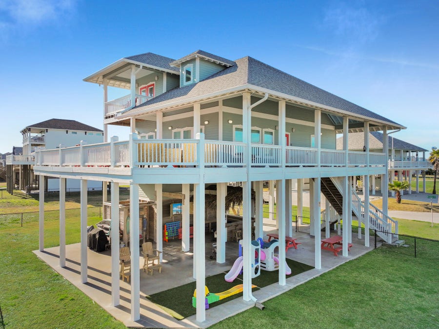 Property photo for 2640 Breaker Drive, Crystal Beach, TX