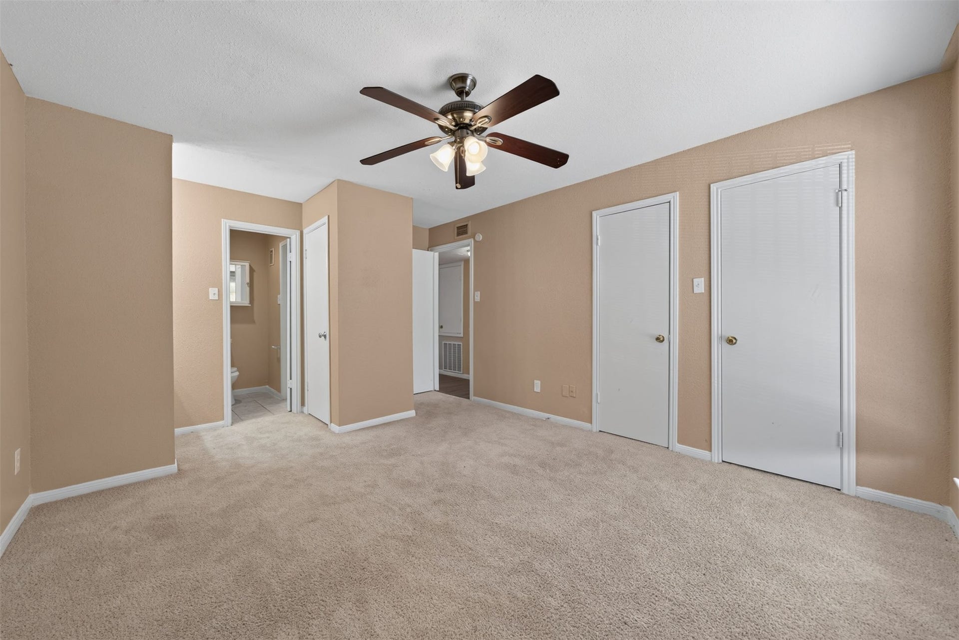 12500 Sandpiper Drive, #122, Houston, TX 77035 12500 Sandpiper Drive, #122, Houston, TX 77035