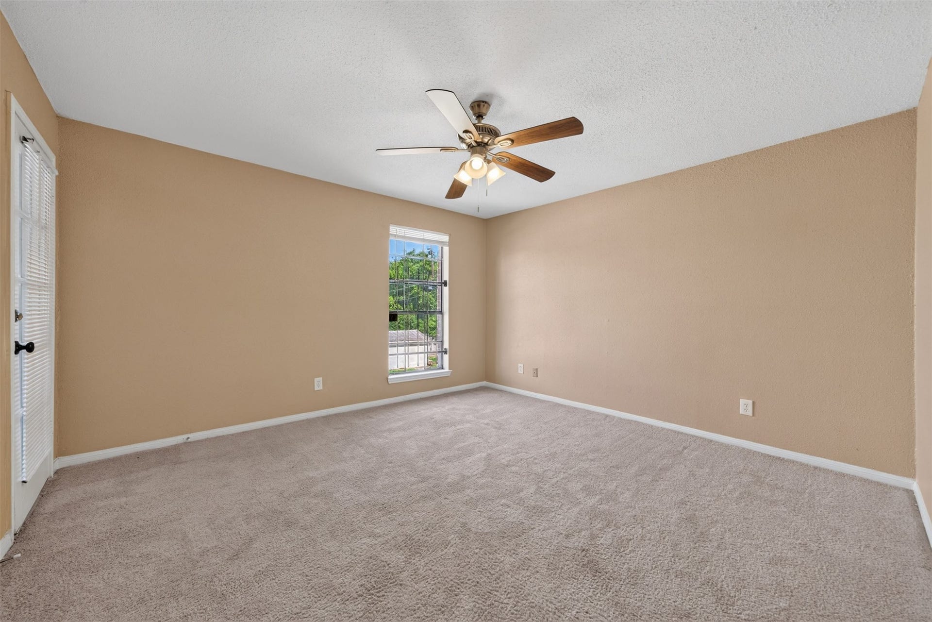 12500 Sandpiper Drive, #122, Houston, TX 77035 12500 Sandpiper Drive, #122, Houston, TX 77035