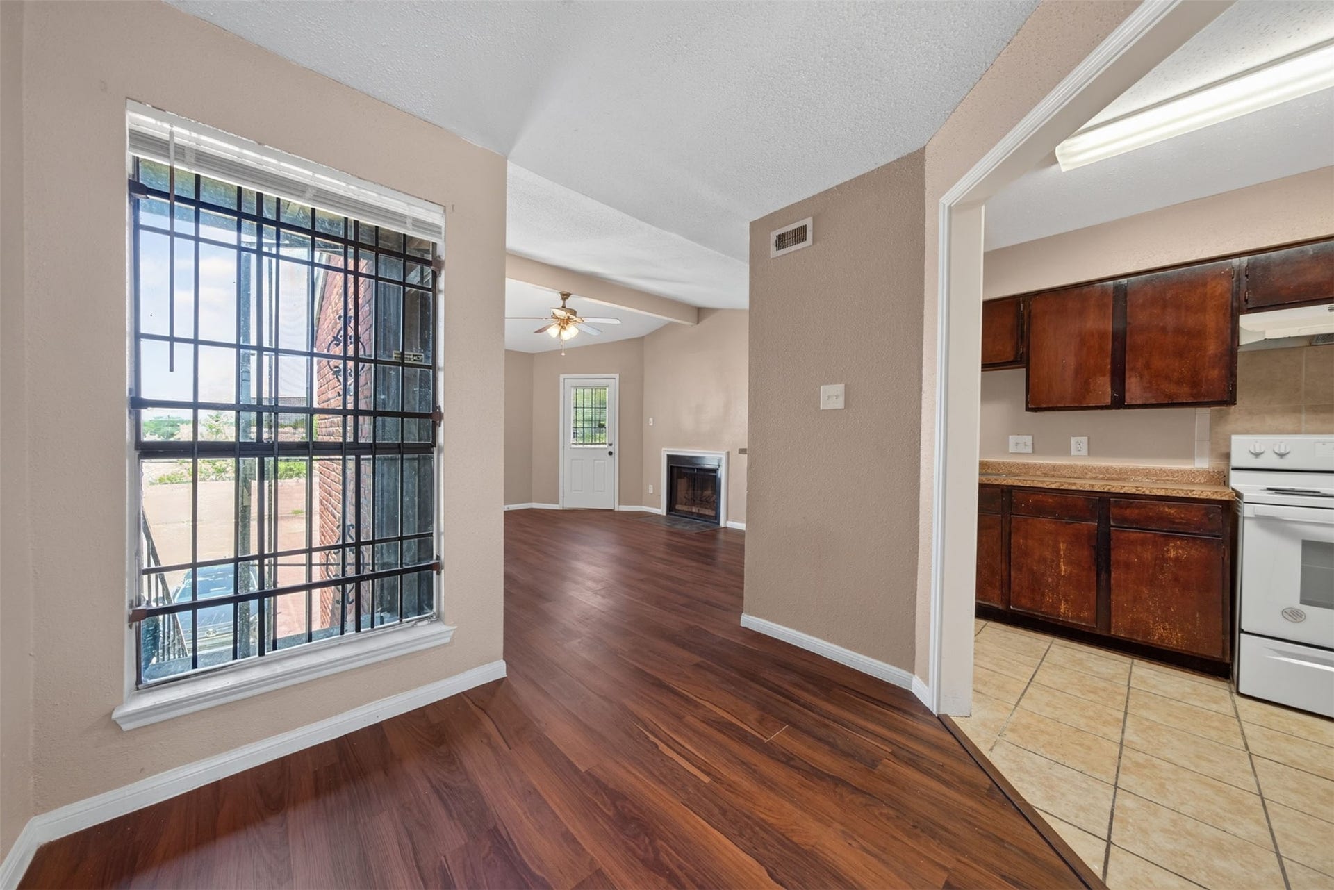 12500 Sandpiper Drive, #122, Houston, TX 77035 12500 Sandpiper Drive, #122, Houston, TX 77035
