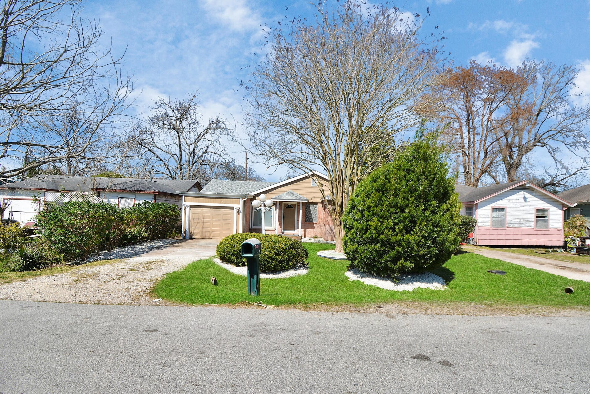 6618 Anderson Street, Texas City, TX 77591 6618 Anderson Street, Texas City, TX 77591