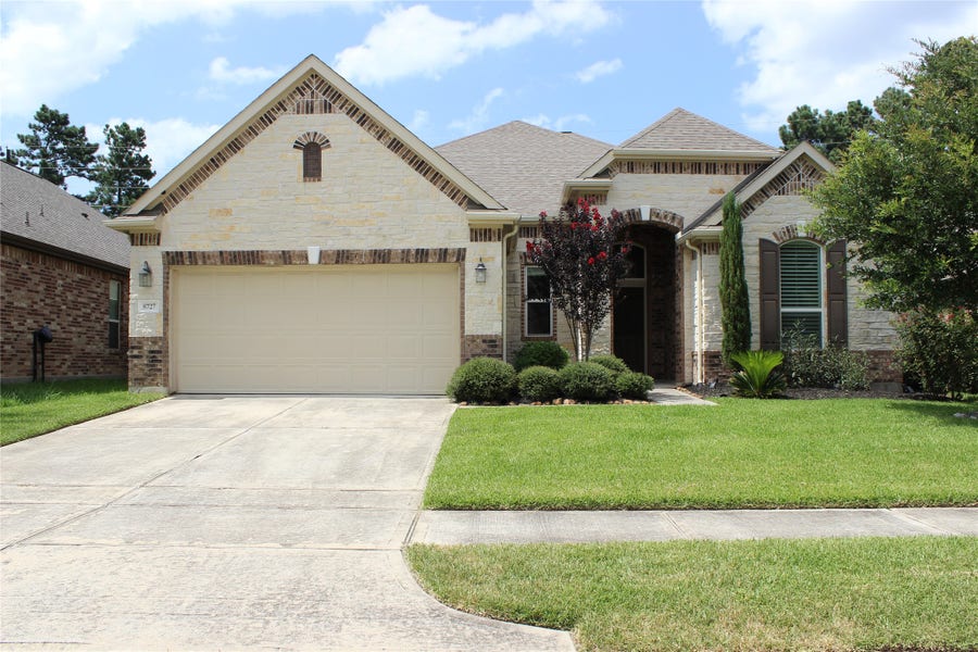 Property photo for 8727 Stoney Brook Lane, Magnolia, TX