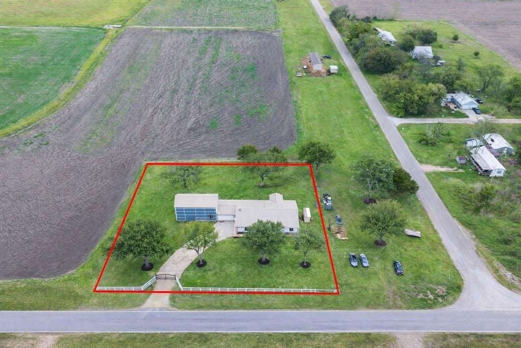 13431 Vrlla Road, Guy, TX 77444 13431 Vrlla Road, Guy, TX 77444