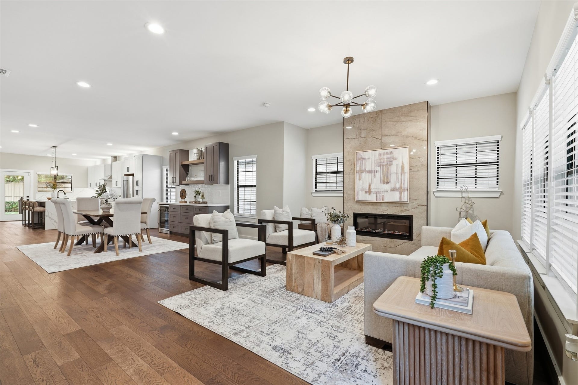 2109 Sul Ross Street, Houston, TX 77098 Welcome Home!
