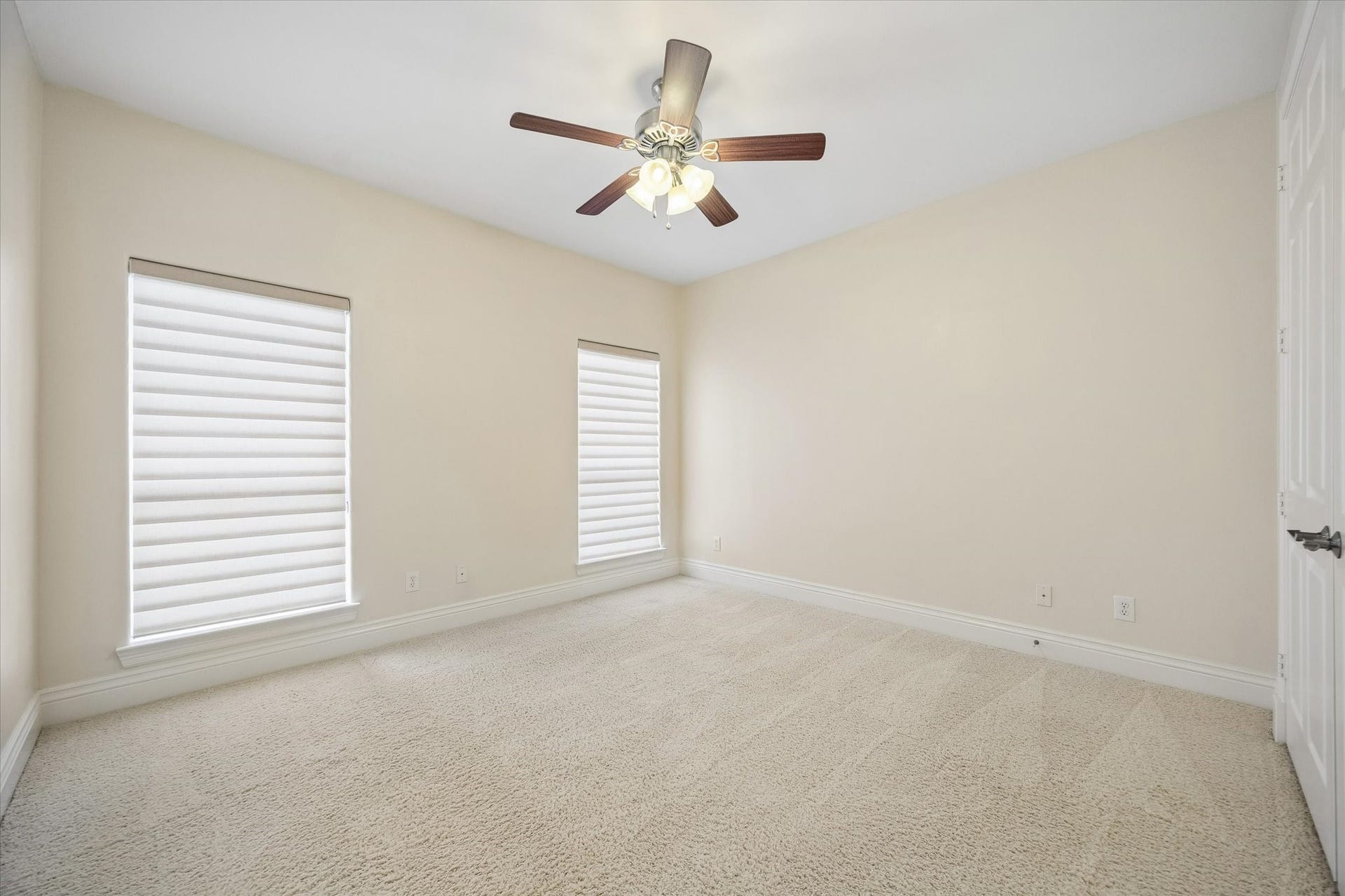 5230 Turning Leaf Lane, Sugar Land, TX 77479 5230 Turning Leaf Lane, Sugar Land, TX 77479
