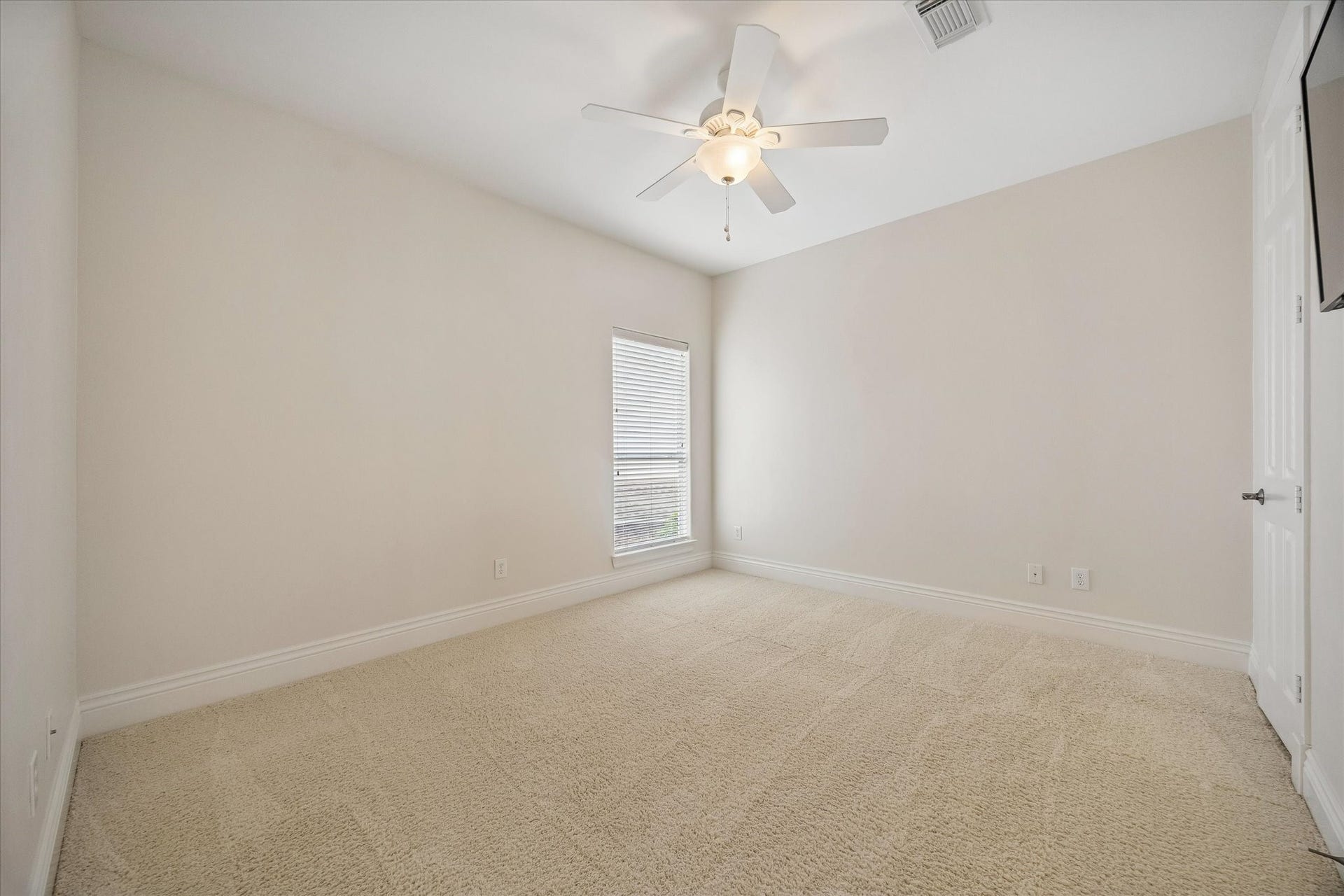 5230 Turning Leaf Lane, Sugar Land, TX 77479 5230 Turning Leaf Lane, Sugar Land, TX 77479
