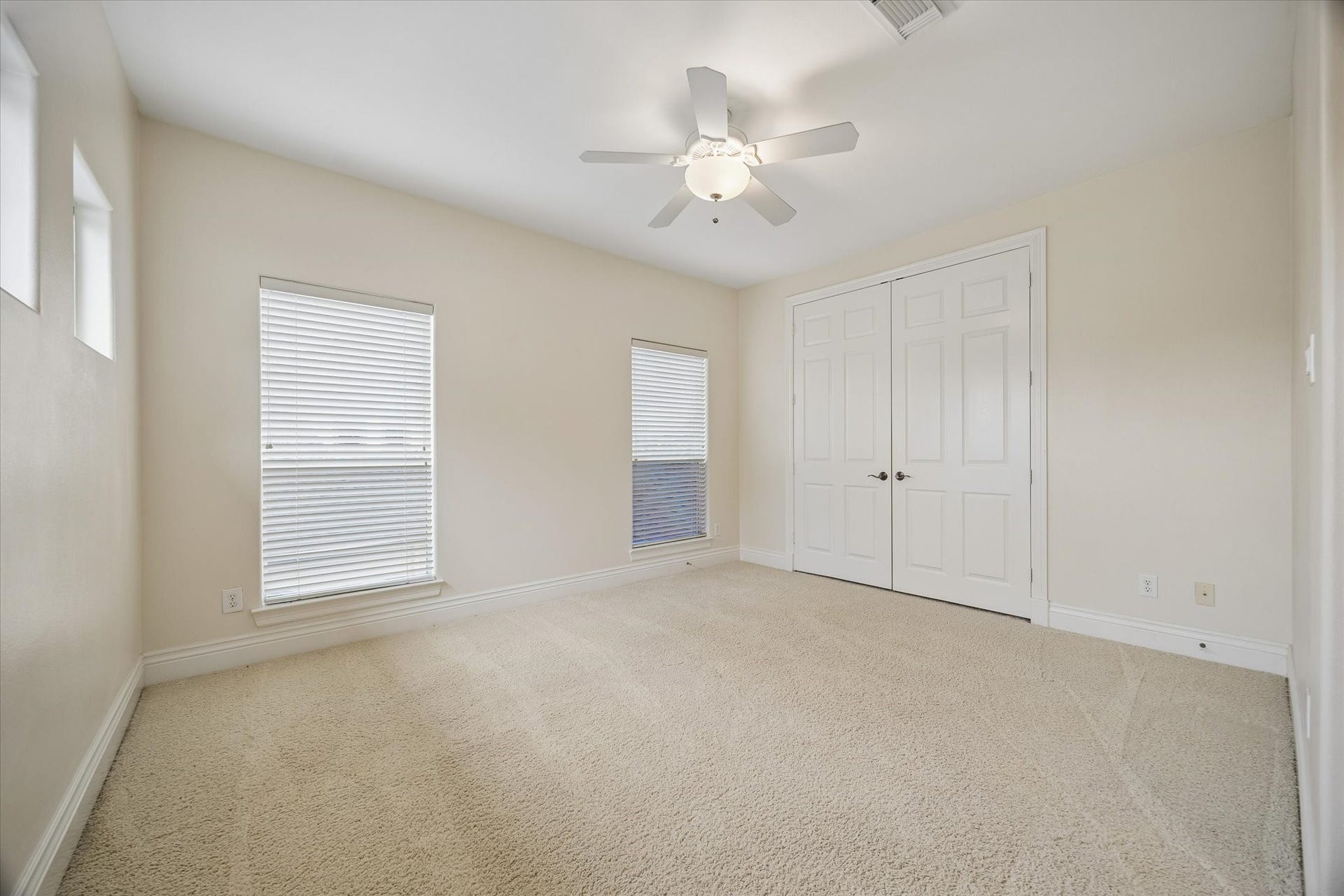 5230 Turning Leaf Lane, Sugar Land, TX 77479 5230 Turning Leaf Lane, Sugar Land, TX 77479