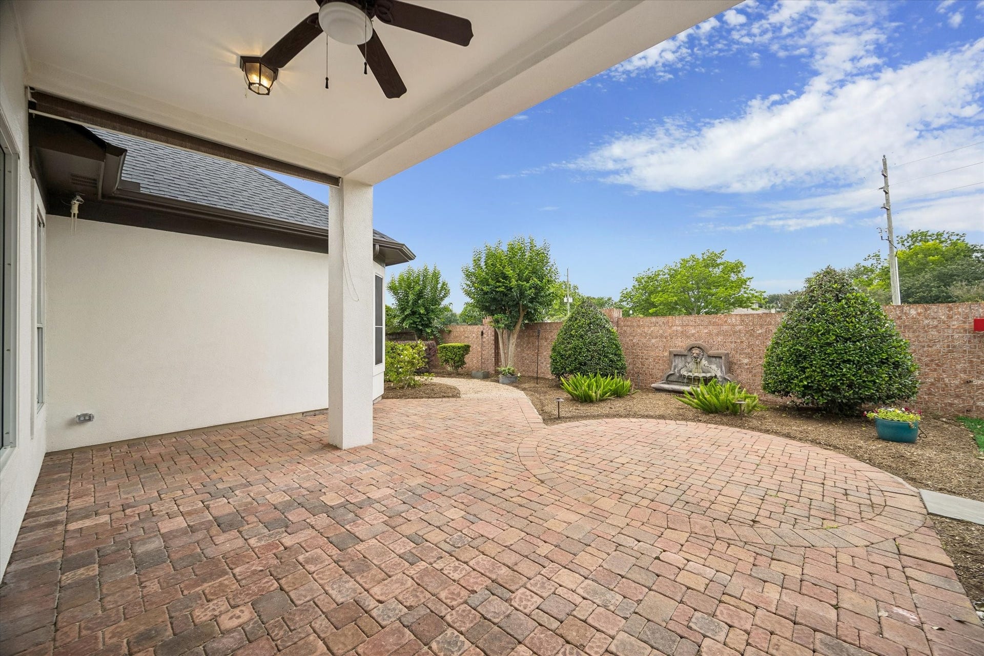 5230 Turning Leaf Lane, Sugar Land, TX 77479 5230 Turning Leaf Lane, Sugar Land, TX 77479