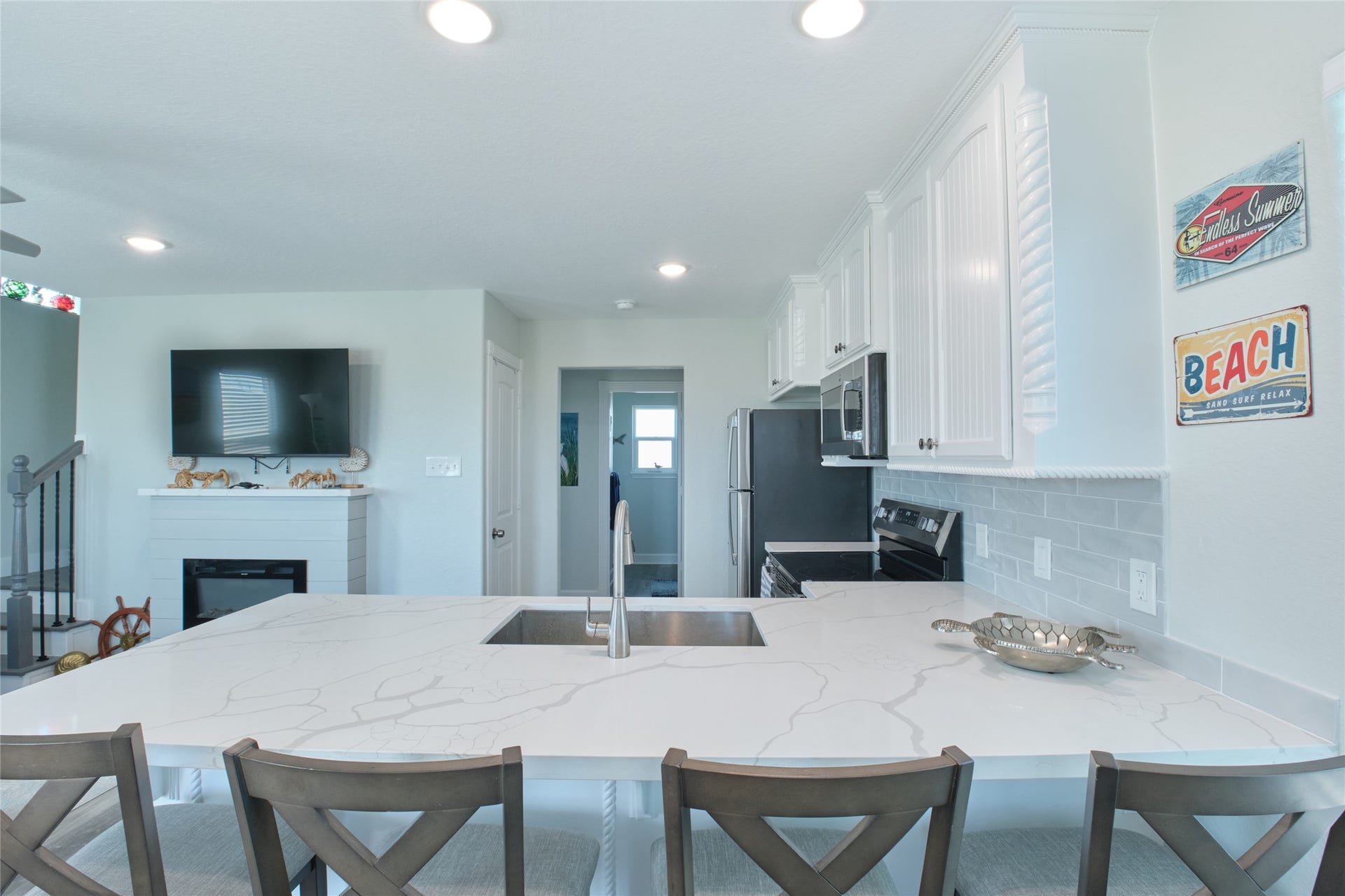 104 Pompano Lane, Surfside Beach, TX 77541 104 Pompano Lane, Surfside Beach, TX 77541