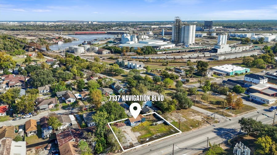 Property photo for 7137 Navigation Boulevard, Houston, TX