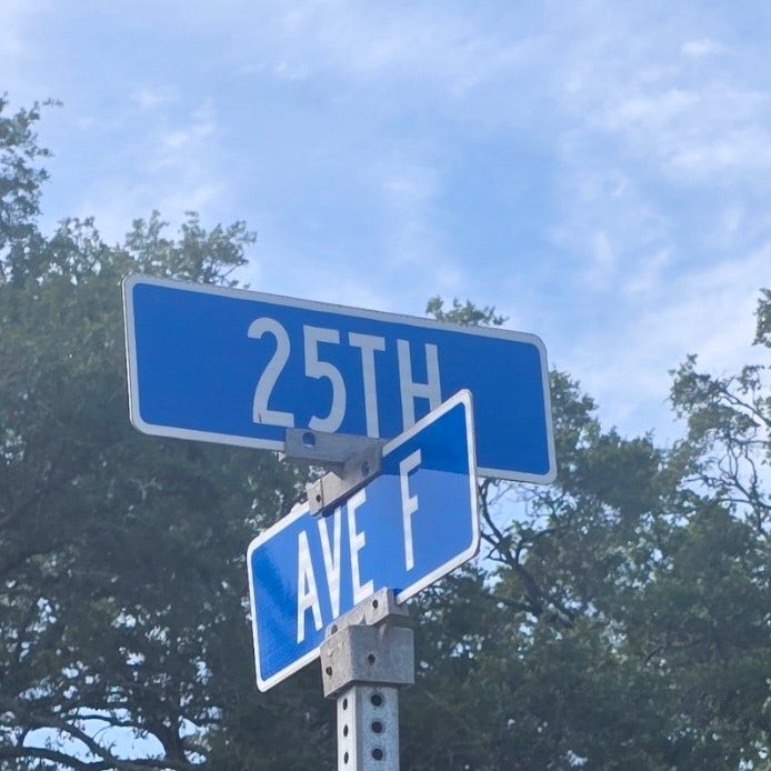 2508 Avenue F, Dickinson, TX 77539 2508 Avenue F, Dickinson, TX 77539
