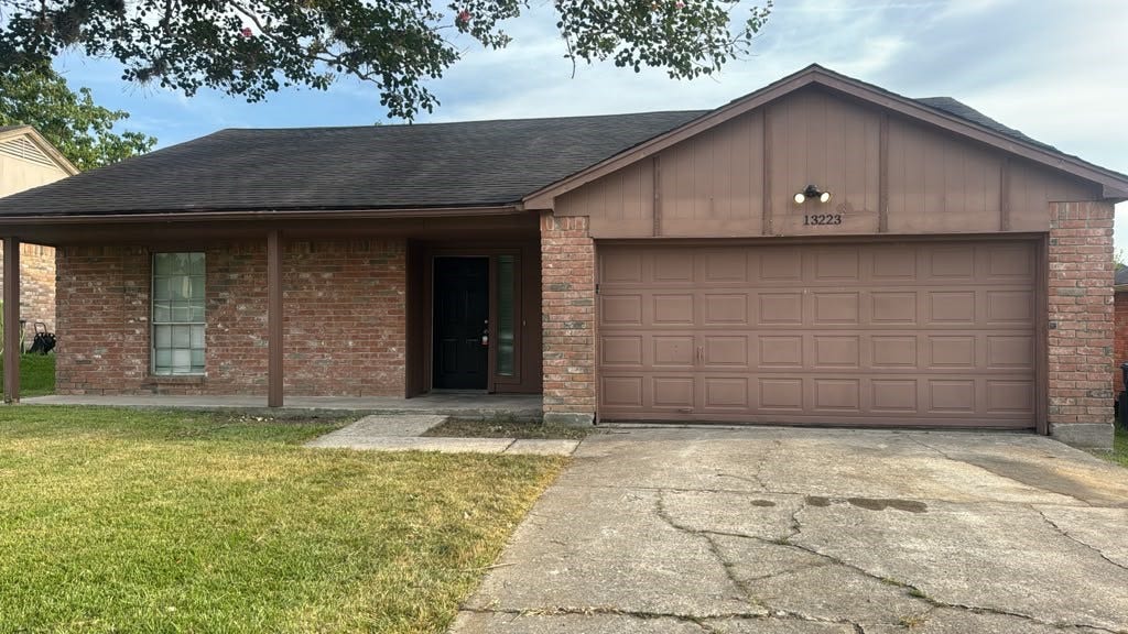 13223 Lake Breeze Lane, Willis, TX 77318