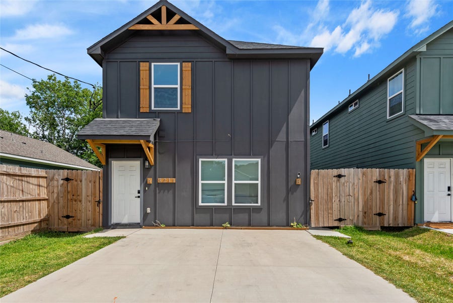 Property photo for 8211 Barlow Street, Houston, TX