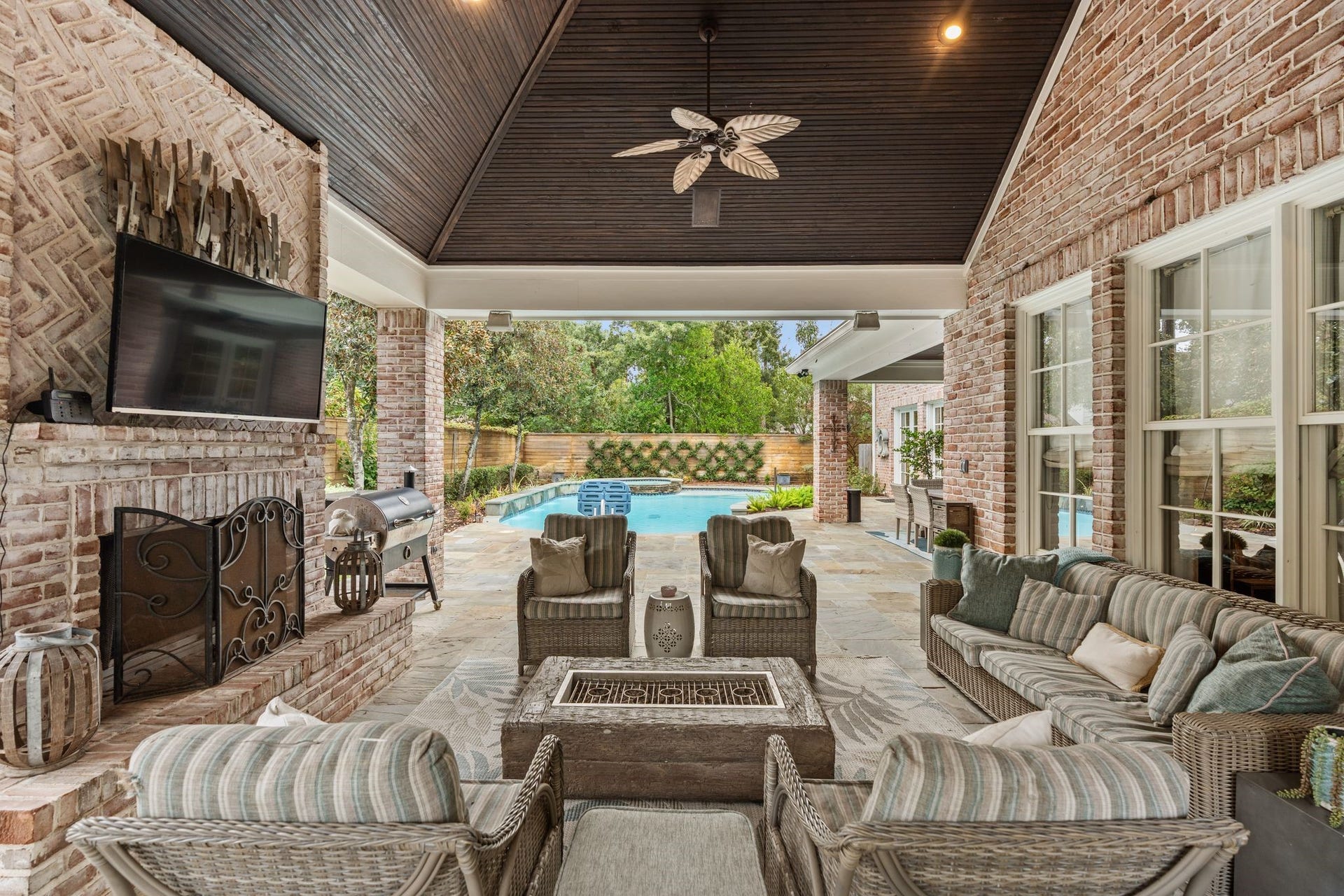 11910 Longleaf Lane, Houston, TX 77024 11910 Longleaf Lane, Houston, TX 77024