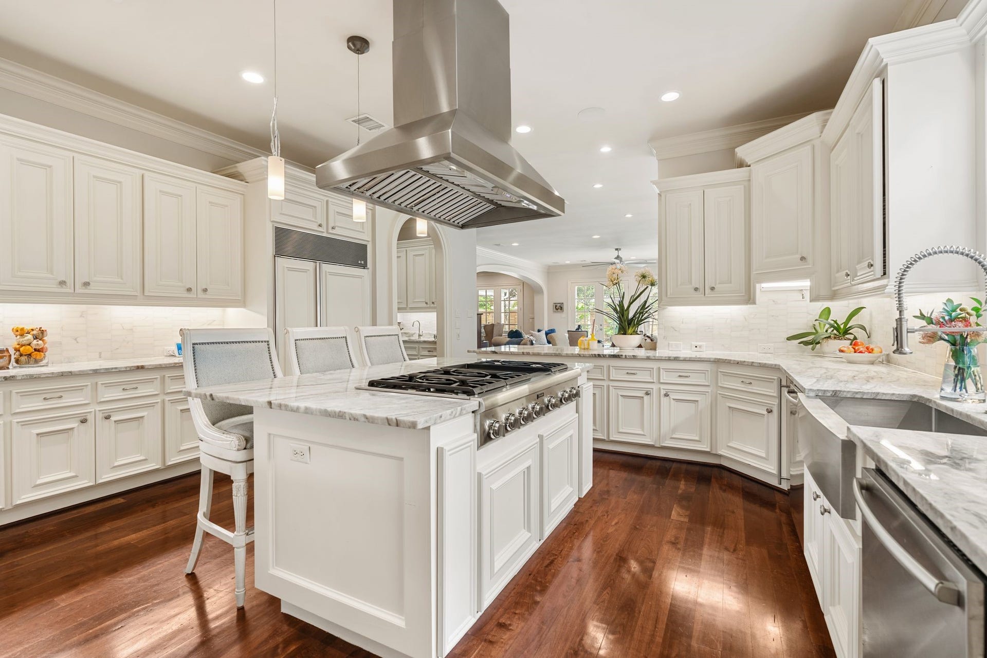 11910 Longleaf Lane, Houston, TX 77024 11910 Longleaf Lane, Houston, TX 77024