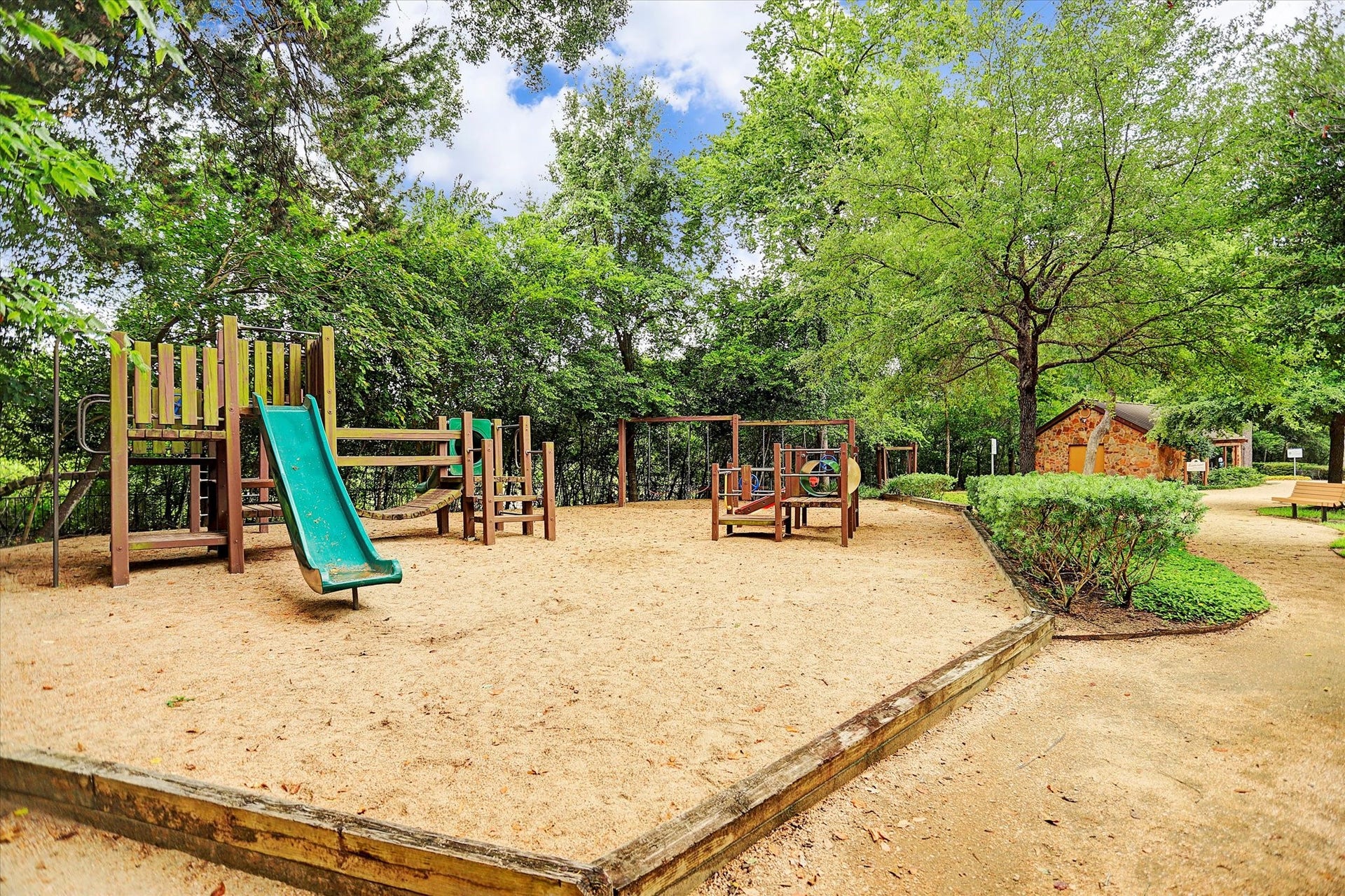 11910 Longleaf Lane, Houston, TX 77024 11910 Longleaf Lane, Houston, TX 77024