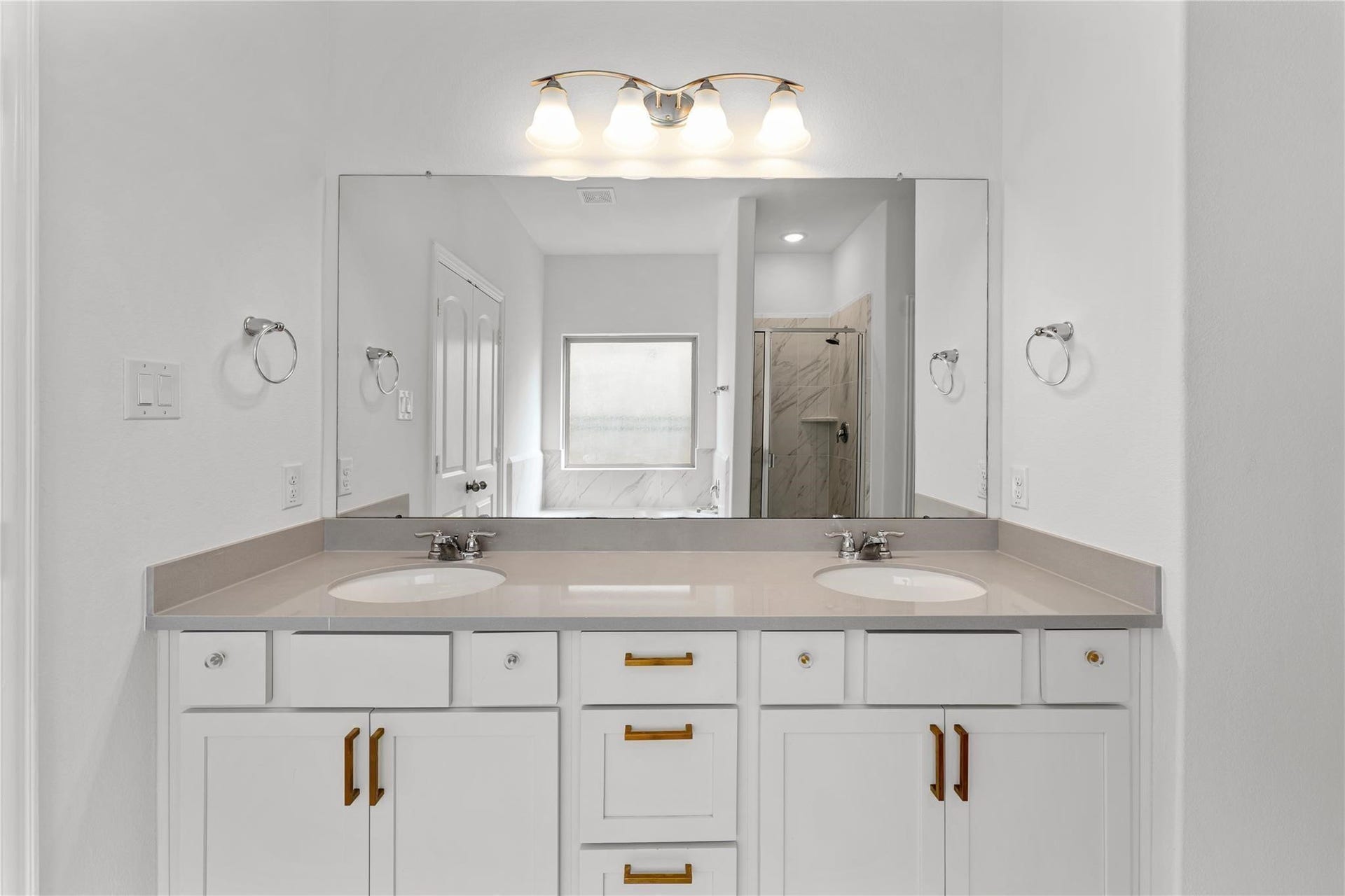 546 Long Beach Bay Drive, Katy, TX 77493 546 Long Beach Bay Drive, Katy, TX 77493