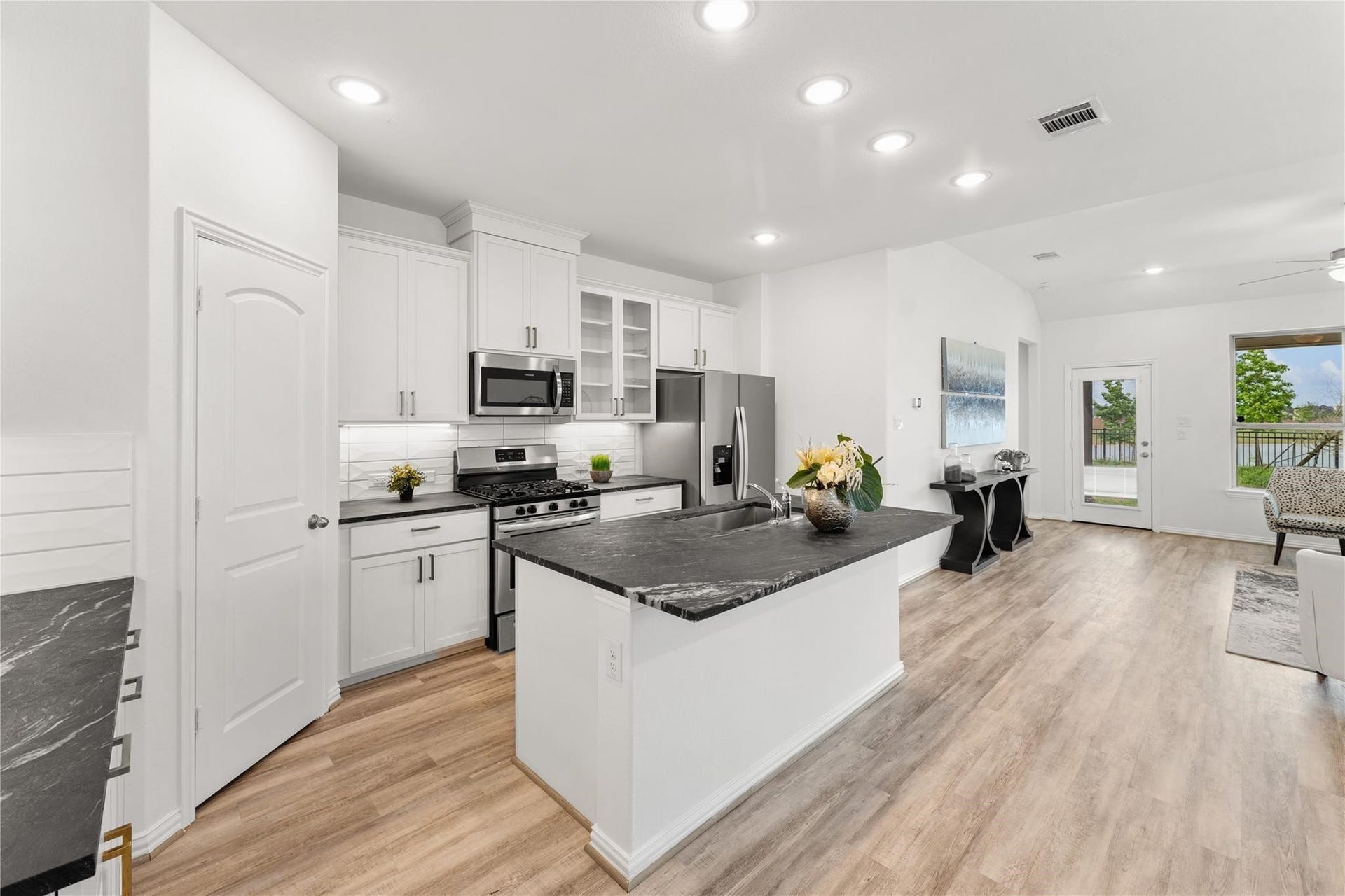 546 Long Beach Bay Drive, Katy, TX 77493 546 Long Beach Bay Drive, Katy, TX 77493
