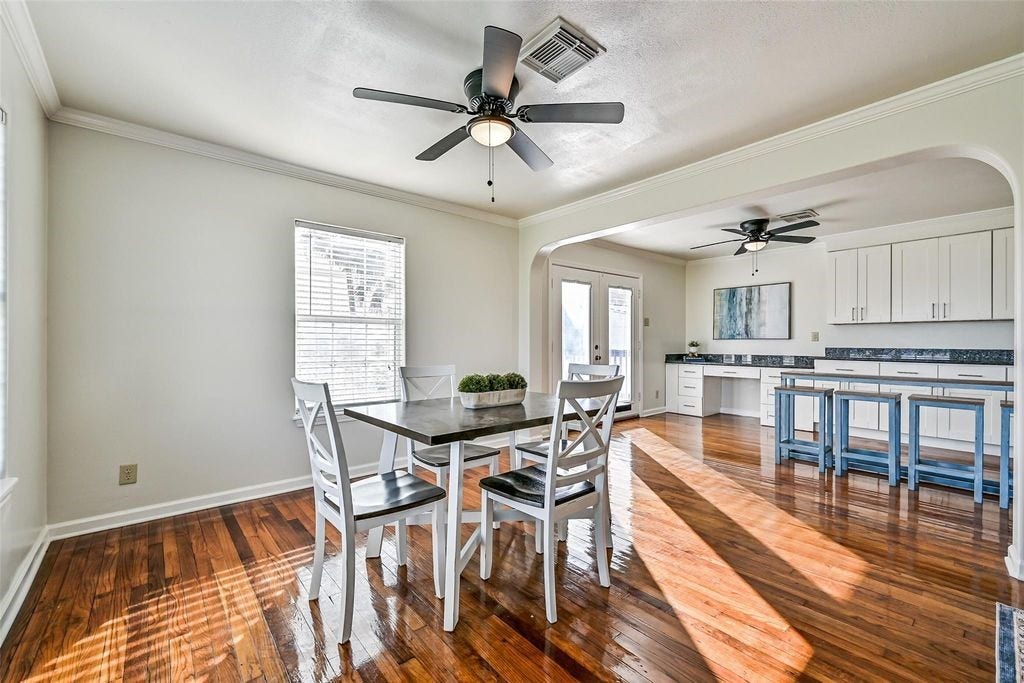 1029 62nd Street, #Up, Galveston, TX 77551 Dining area or additional sitting area that overlooks your large patio.