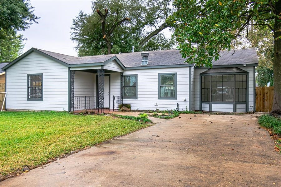 Property photo for 122 Obion Road, Houston, TX