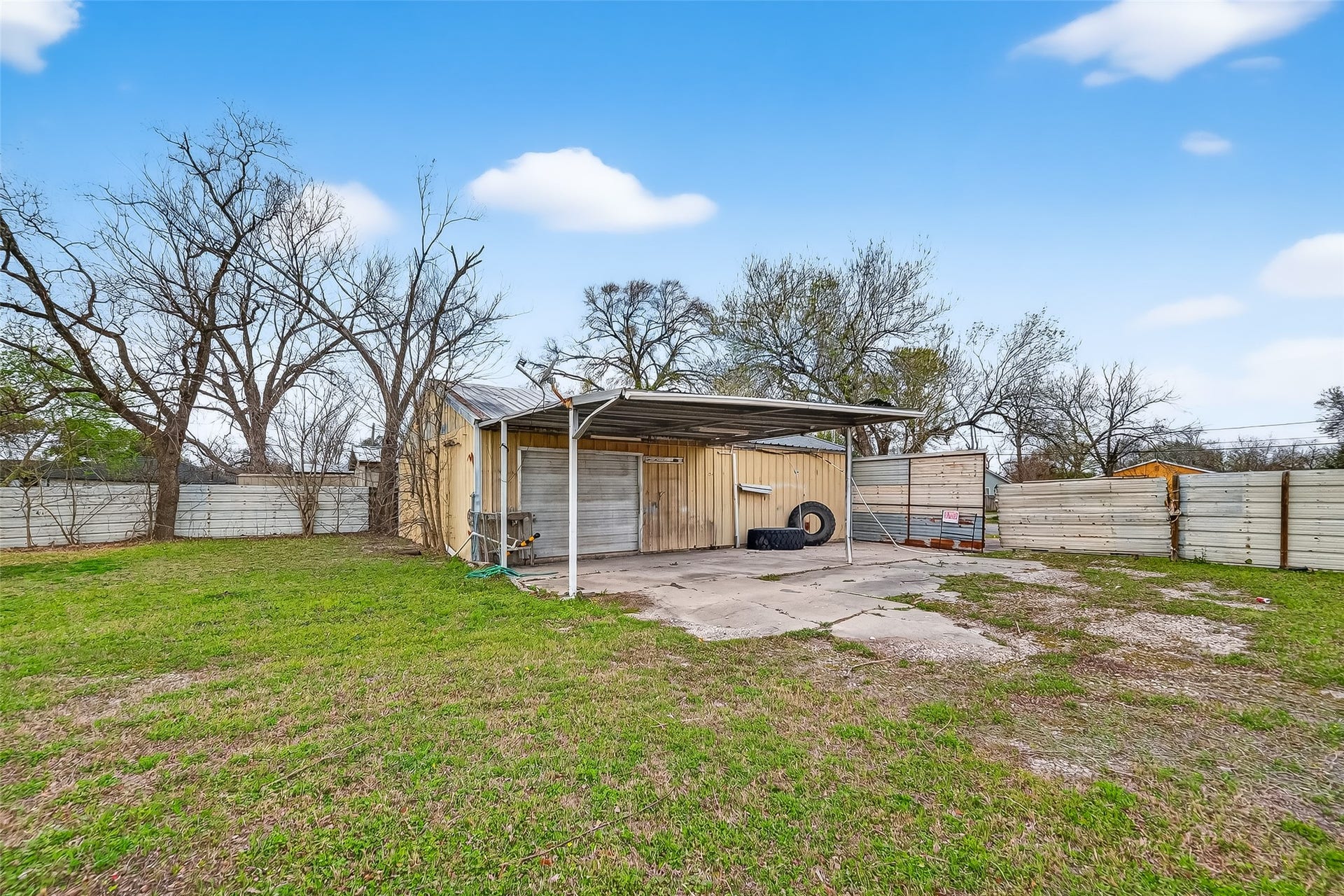 141 Campbell Avenue, Pasadena, TX 77502 141 Campbell Avenue, Pasadena, TX 77502