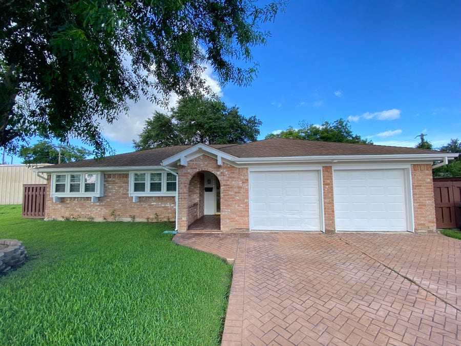 Property photo for 1414 Howell Avenue, La Marque, TX