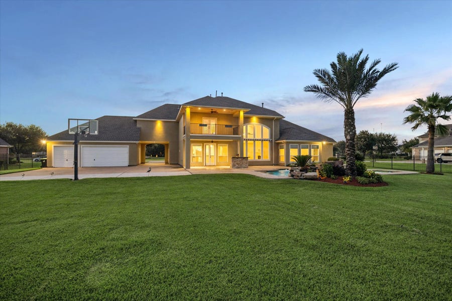 Property photo for 4511 Creek Point Lane, Missouri City, TX