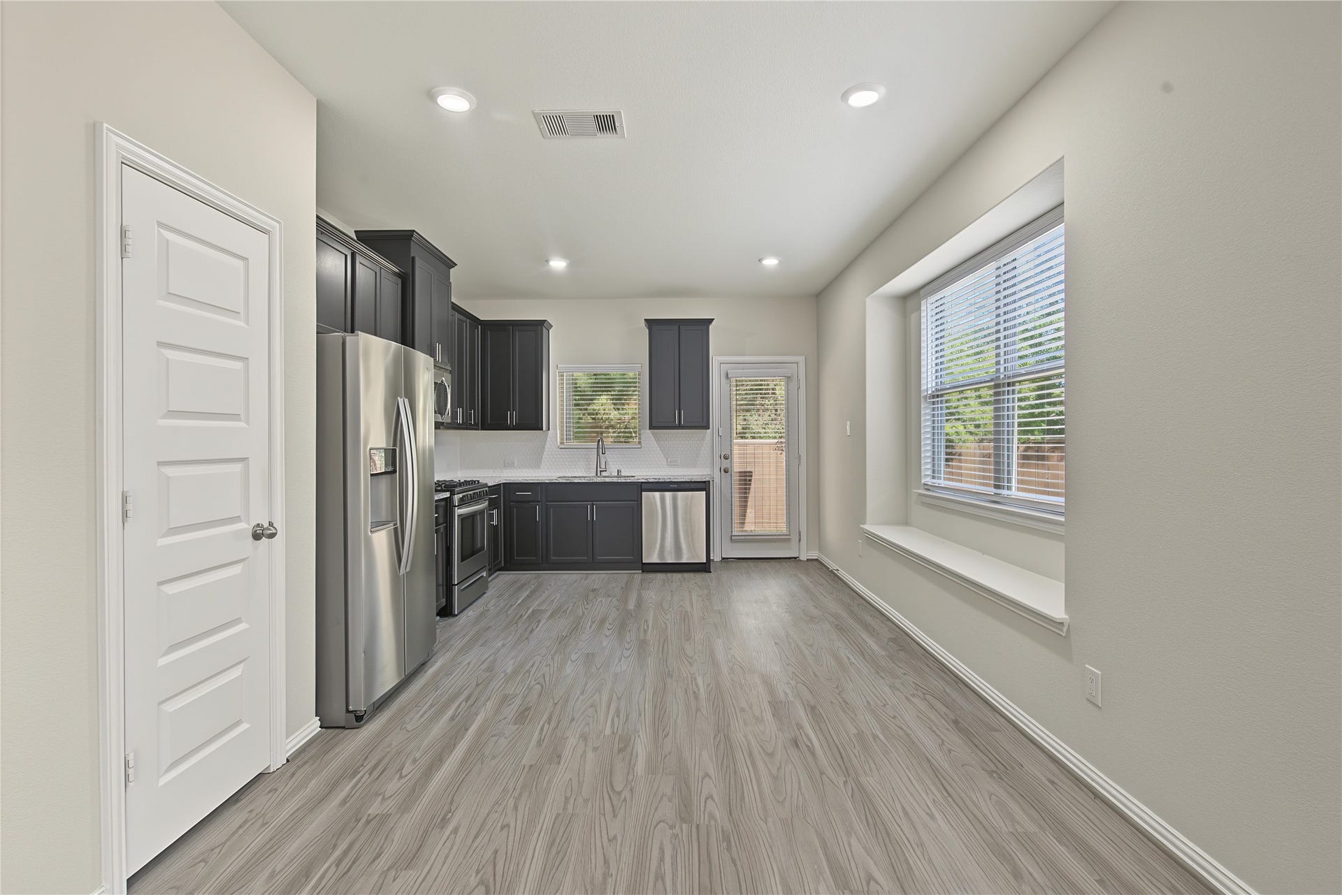 107 Silver Sky Court, Conroe, TX 77304 107 Silver Sky Court, Conroe, TX 77304