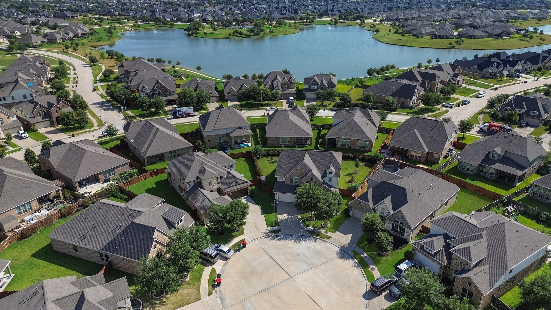 8111 Foster Gate Court, Richmond, TX 77407 Overhead View of Grand Mission Estates