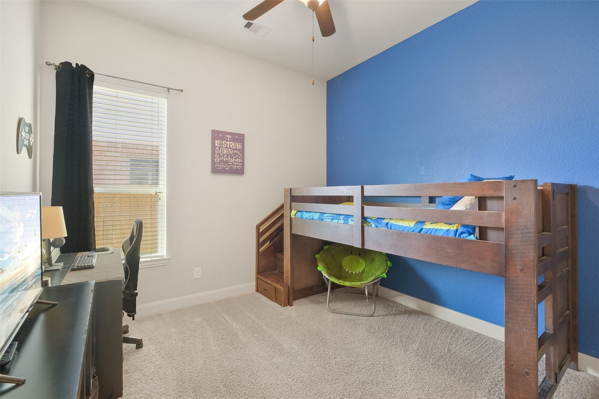8111 Foster Gate Court, Richmond, TX 77407 Secondary Bedroom