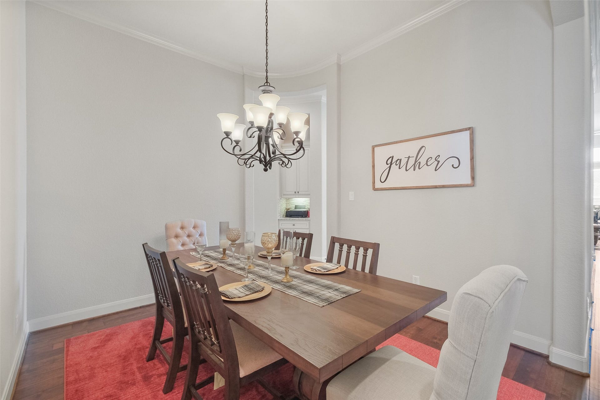 8111 Foster Gate Court, Richmond, TX 77407 Dining