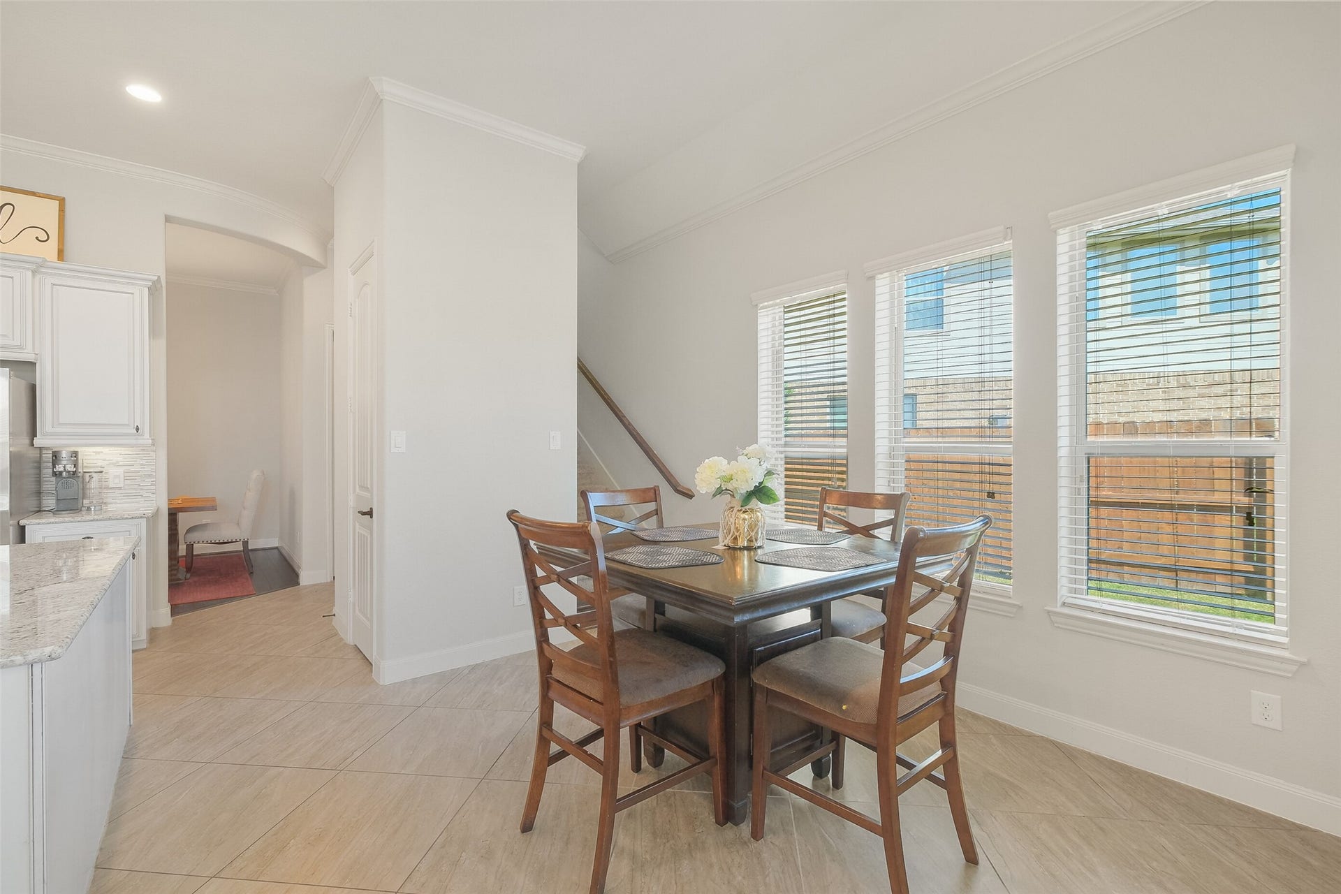8111 Foster Gate Court, Richmond, TX 77407 Breakfast Area