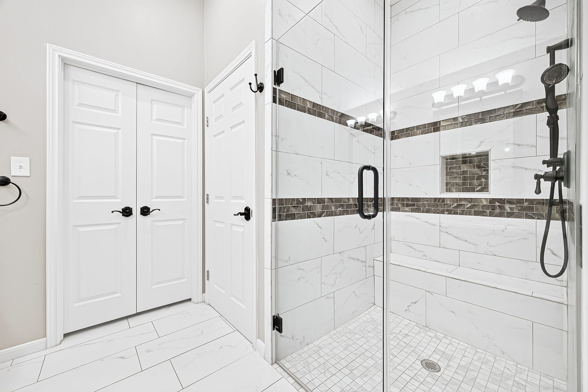 1518 Watts Avenue, Katy, TX 77493 You will love the oversized walk-in shower.