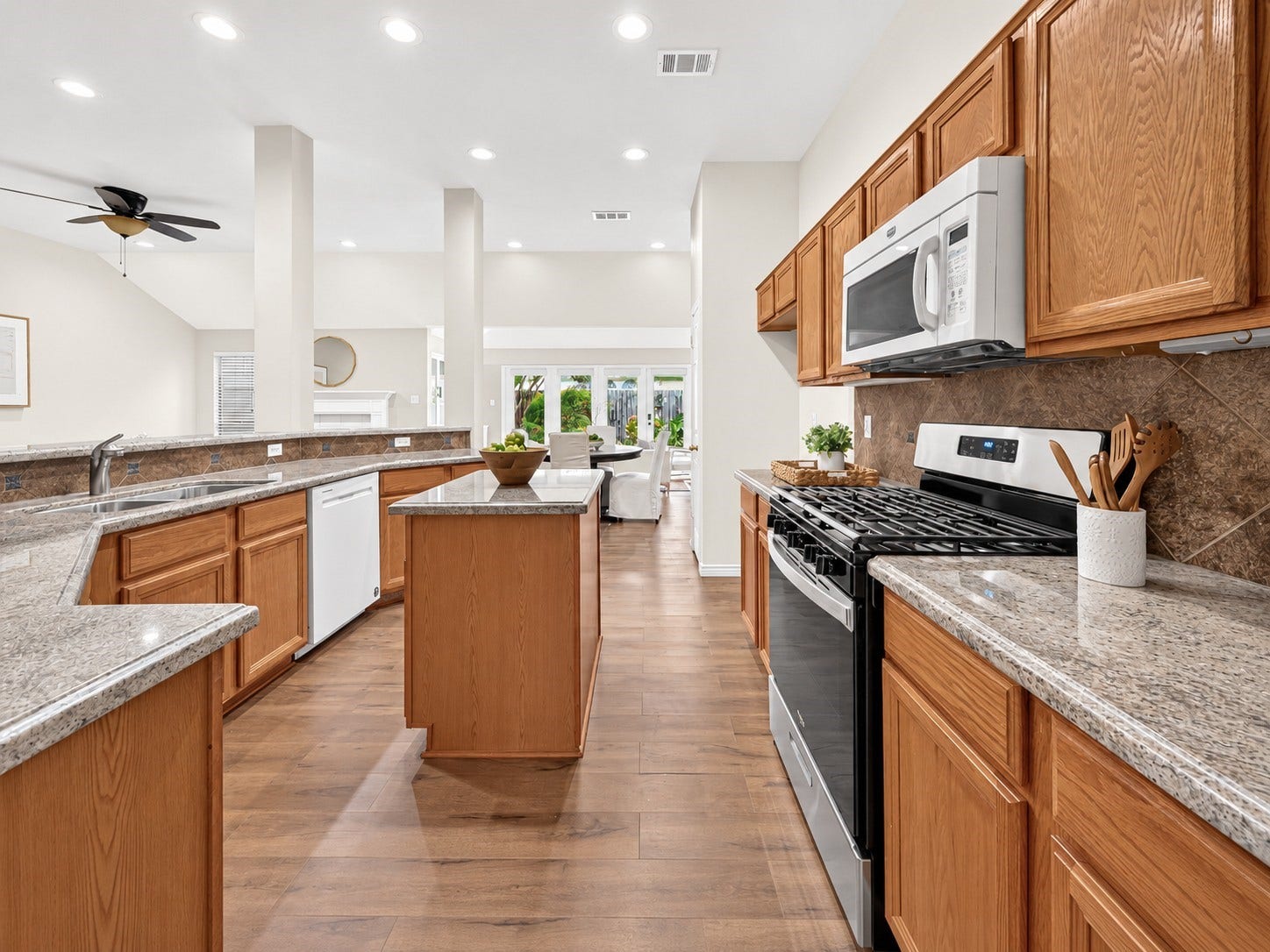 1518 Watts Avenue, Katy, TX 77493 Plenty of counter space and cabinets for any chef.