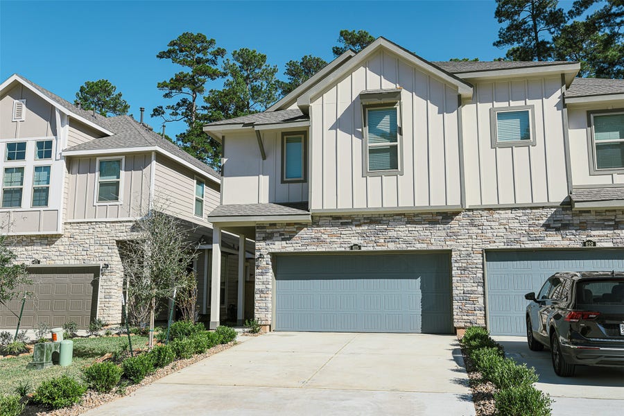Property photo for 625 Royal Arch Drive, Conroe, TX