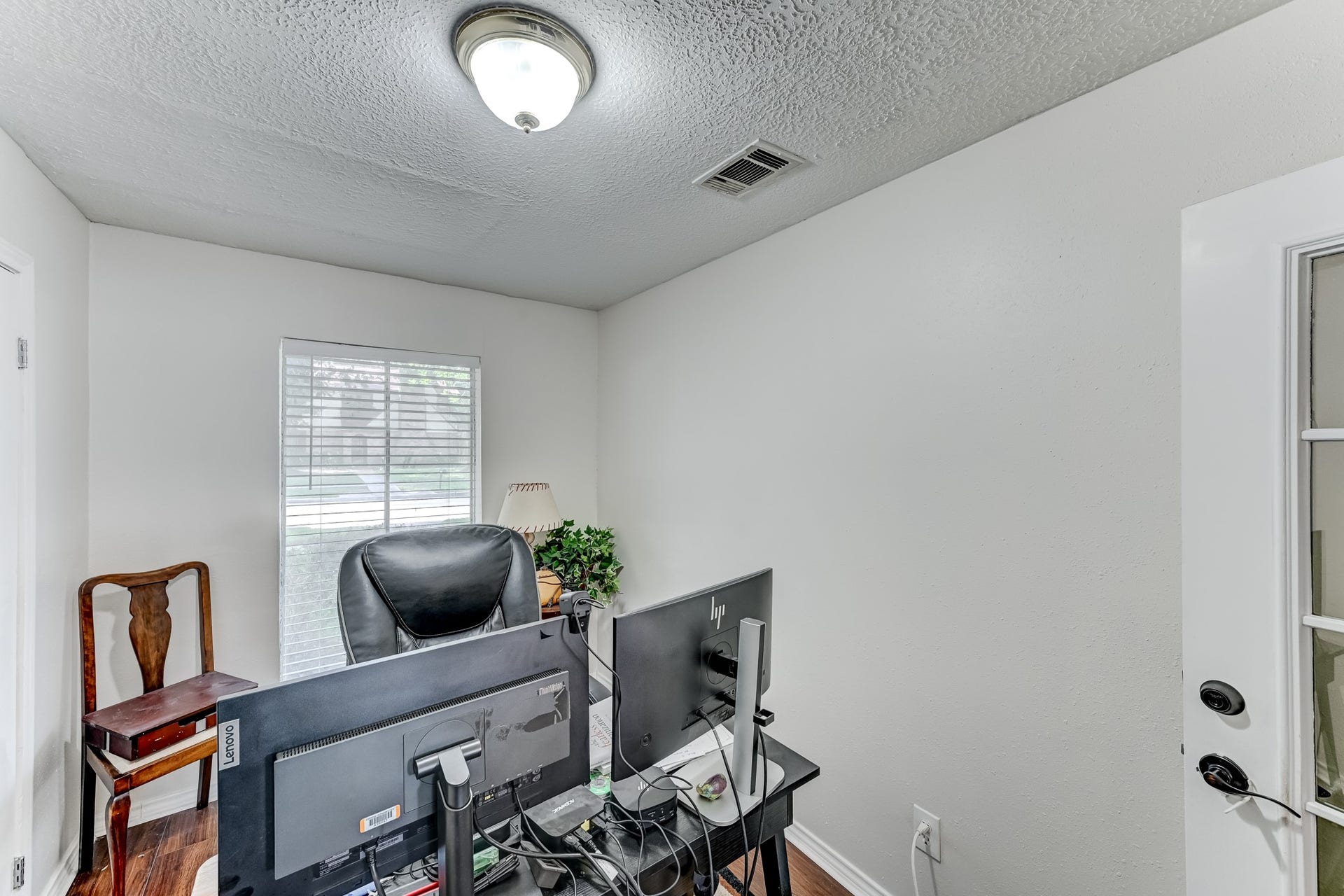 Main level bonus room (used as an office)