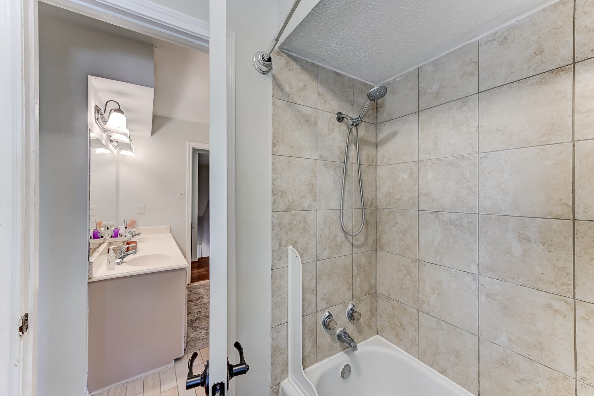 Upstairs bathroom