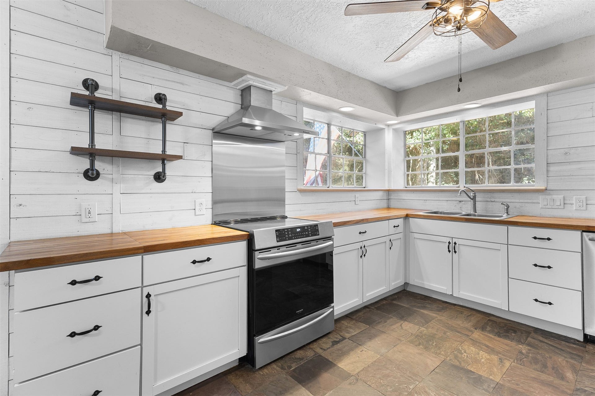 15303 Stagecoach Road, Stagecoach, TX 77355 15303 Stagecoach Road, Stagecoach, TX 77355