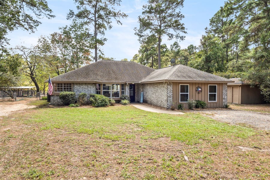 Property photo for 15303 Stagecoach Road, Stagecoach, TX