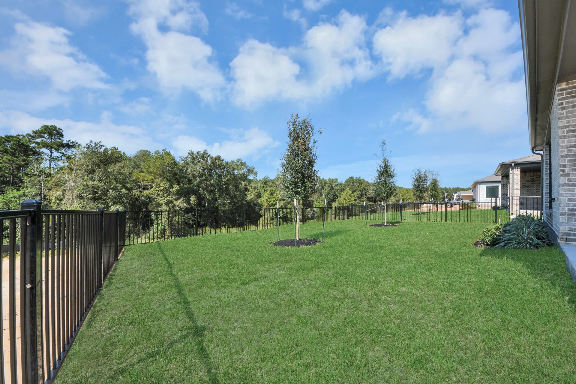 3057 Spoolwood Trail, Magnolia, TX 77355 outdoor